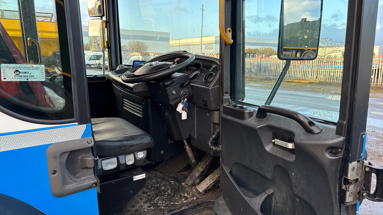 DENNIS ELITE 6 - Prügiauto: pilt 5 DENNIS ELITE 6 - Prügiauto: pilt 5