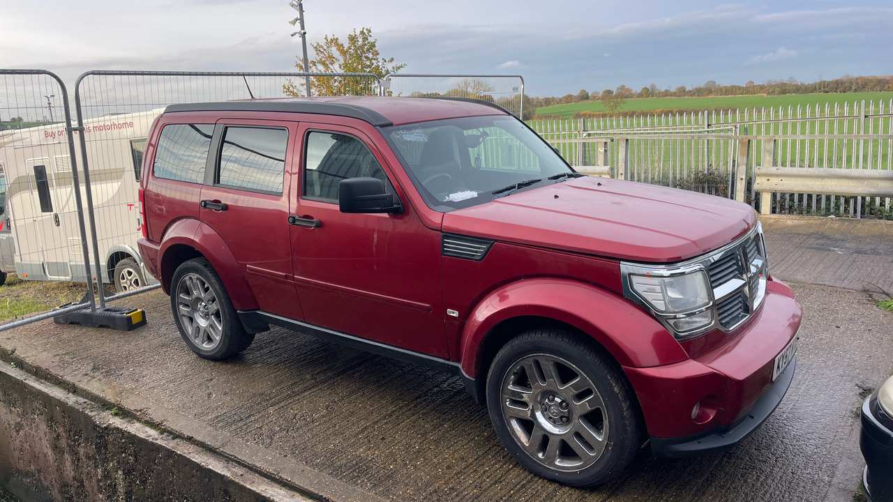 DODGE NITRO SXT - Universaal: pilt 2 DODGE NITRO SXT - Universaal: pilt 2