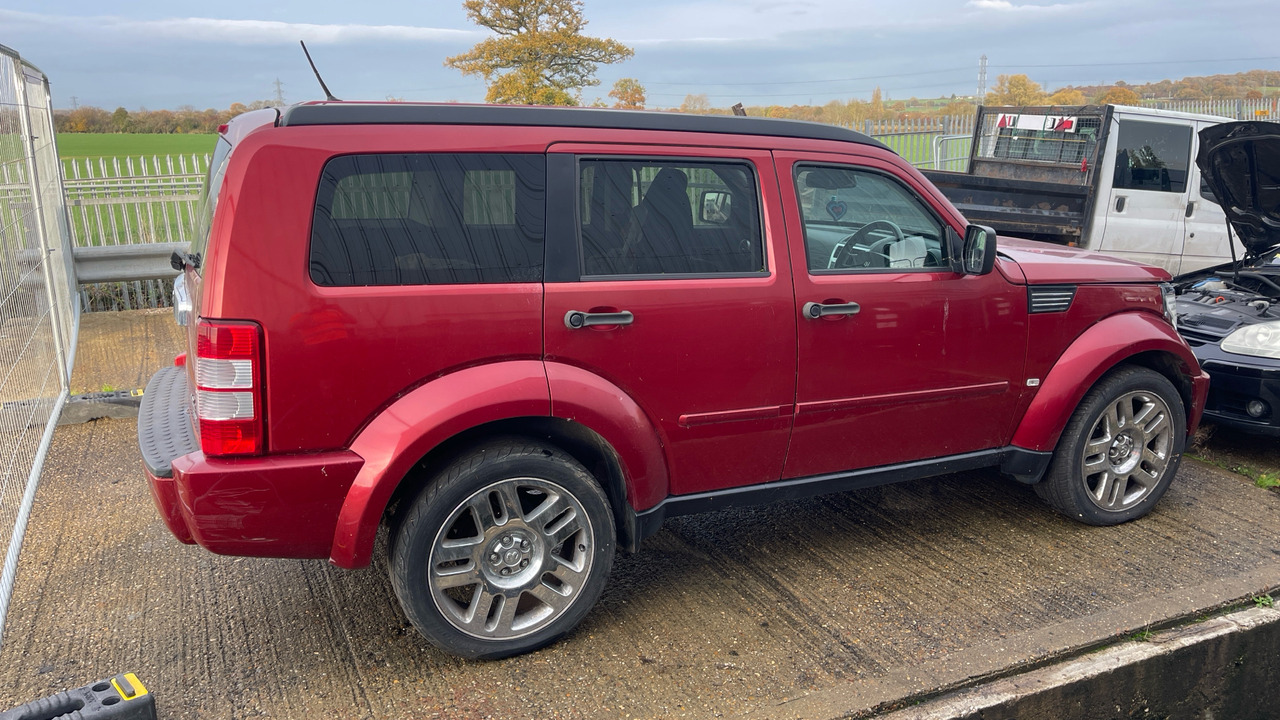 DODGE NITRO SXT - Universaal: pilt 5 DODGE NITRO SXT - Universaal: pilt 5