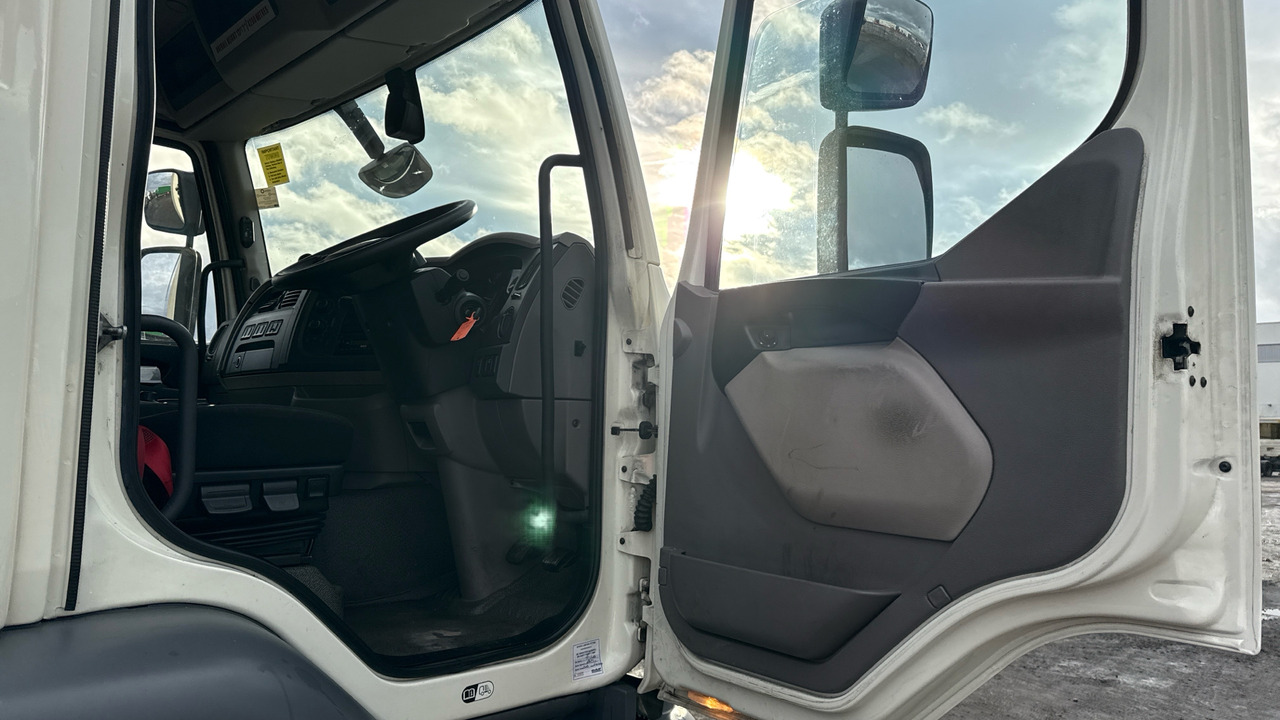 Daf LF 260 - Tent veoauto: pilt 5 Daf LF 260 - Tent veoauto: pilt 5