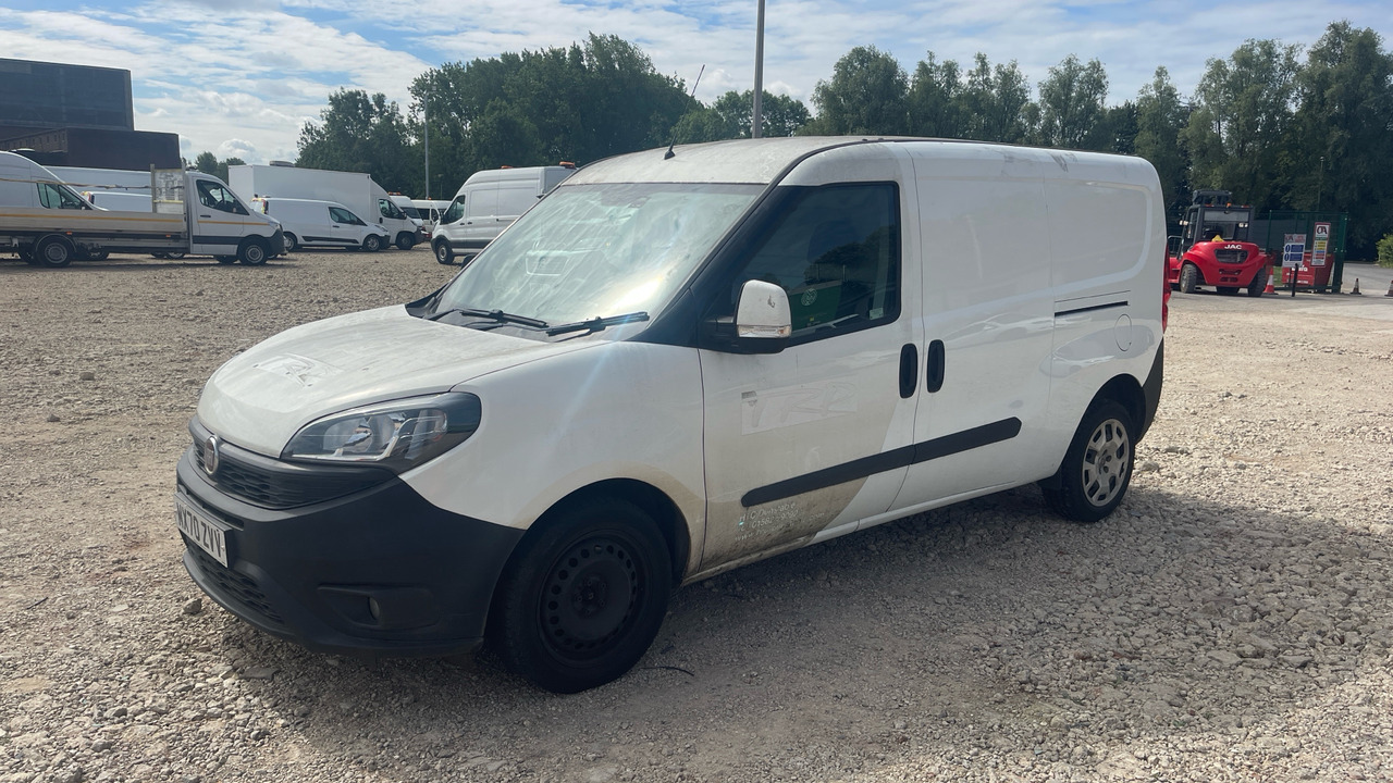 FIAT DOBLO 1.6 Multijet 16V 105PS - Väike kaubik: pilt 2 FIAT DOBLO 1.6 Multijet 16V 105PS - Väike kaubik: pilt 2