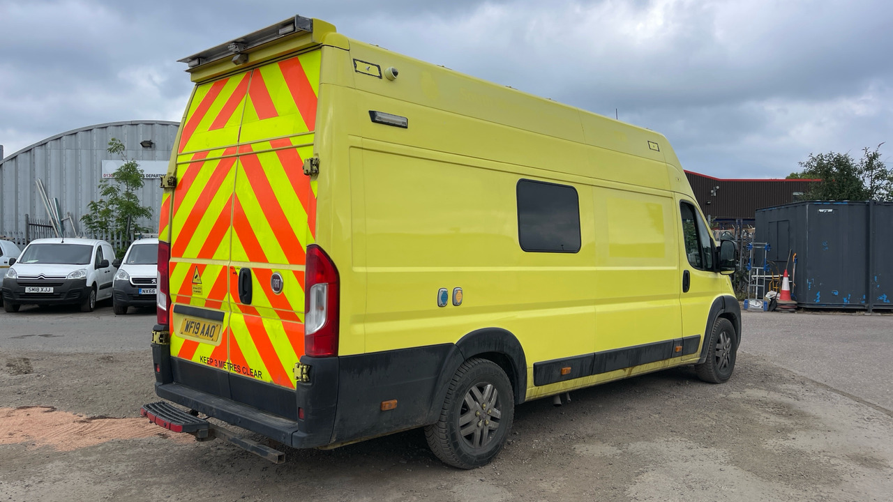 FIAT DUCATO 2.3 Multijet 180PS - Kiirabiauto: pilt 4 FIAT DUCATO 2.3 Multijet 180PS - Kiirabiauto: pilt 4