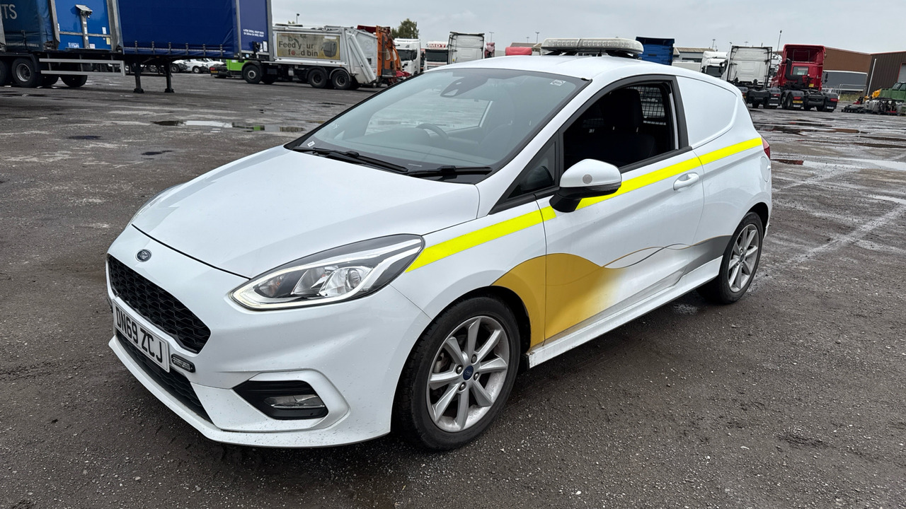 FORD FIESTA 1.5 TDCi 85PS - Auto: pilt 2 FORD FIESTA 1.5 TDCi 85PS - Auto: pilt 2