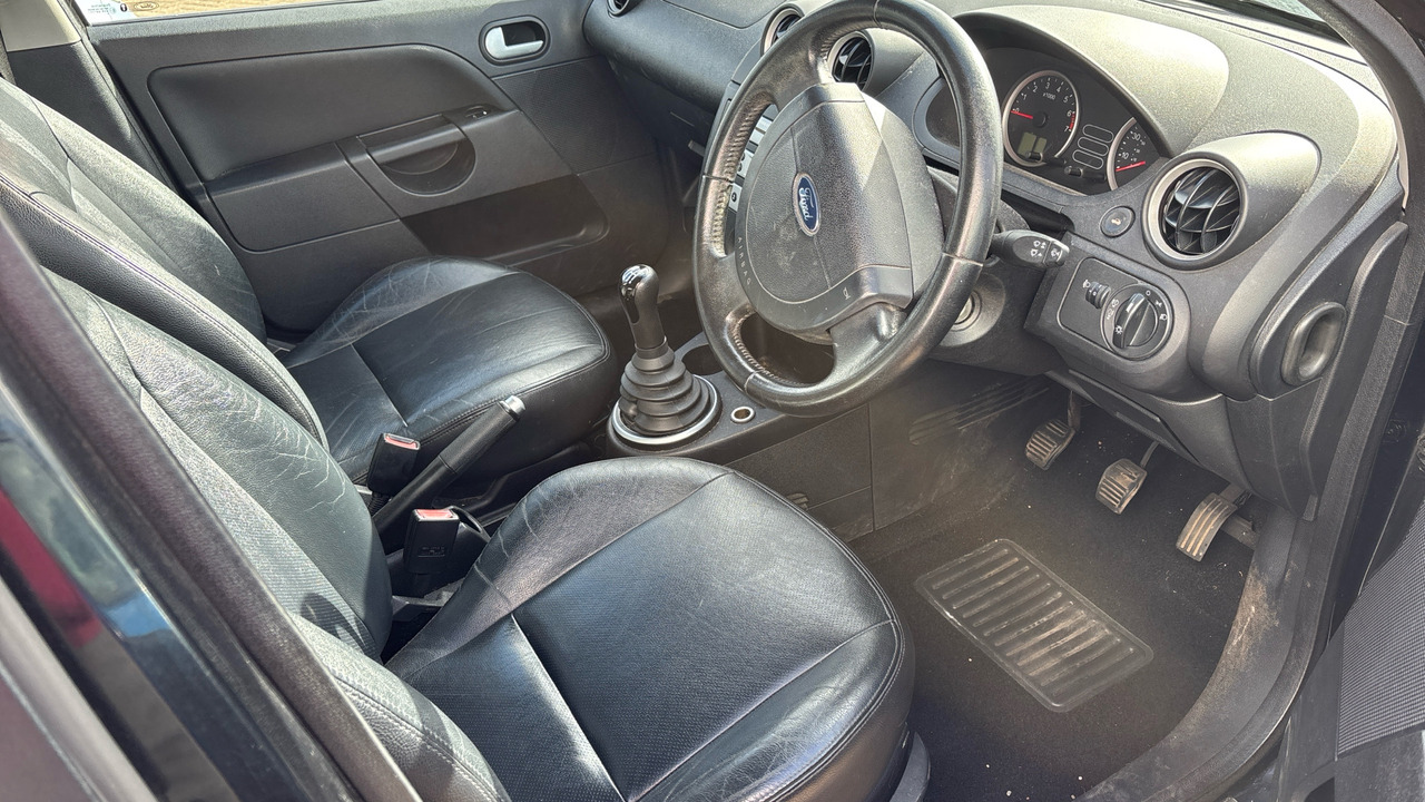 FORD FIESTA 1.6 GHIA - Luukpära: pilt 5 FORD FIESTA 1.6 GHIA - Luukpära: pilt 5