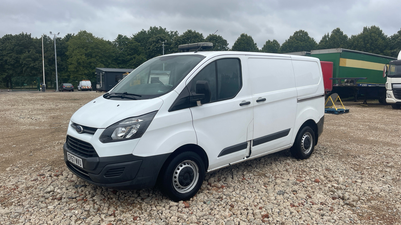 FORD TRANSIT CUSTOM 270 2.0 TDCI 105PS - Väike kaubik: pilt 2 FORD TRANSIT CUSTOM 270 2.0 TDCI 105PS - Väike kaubik: pilt 2