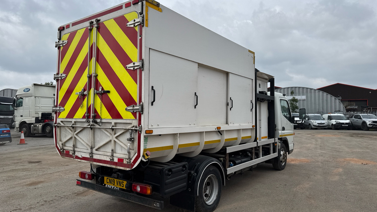 FUSO CANTER 7C15 - Prügiauto: pilt 4 FUSO CANTER 7C15 - Prügiauto: pilt 4