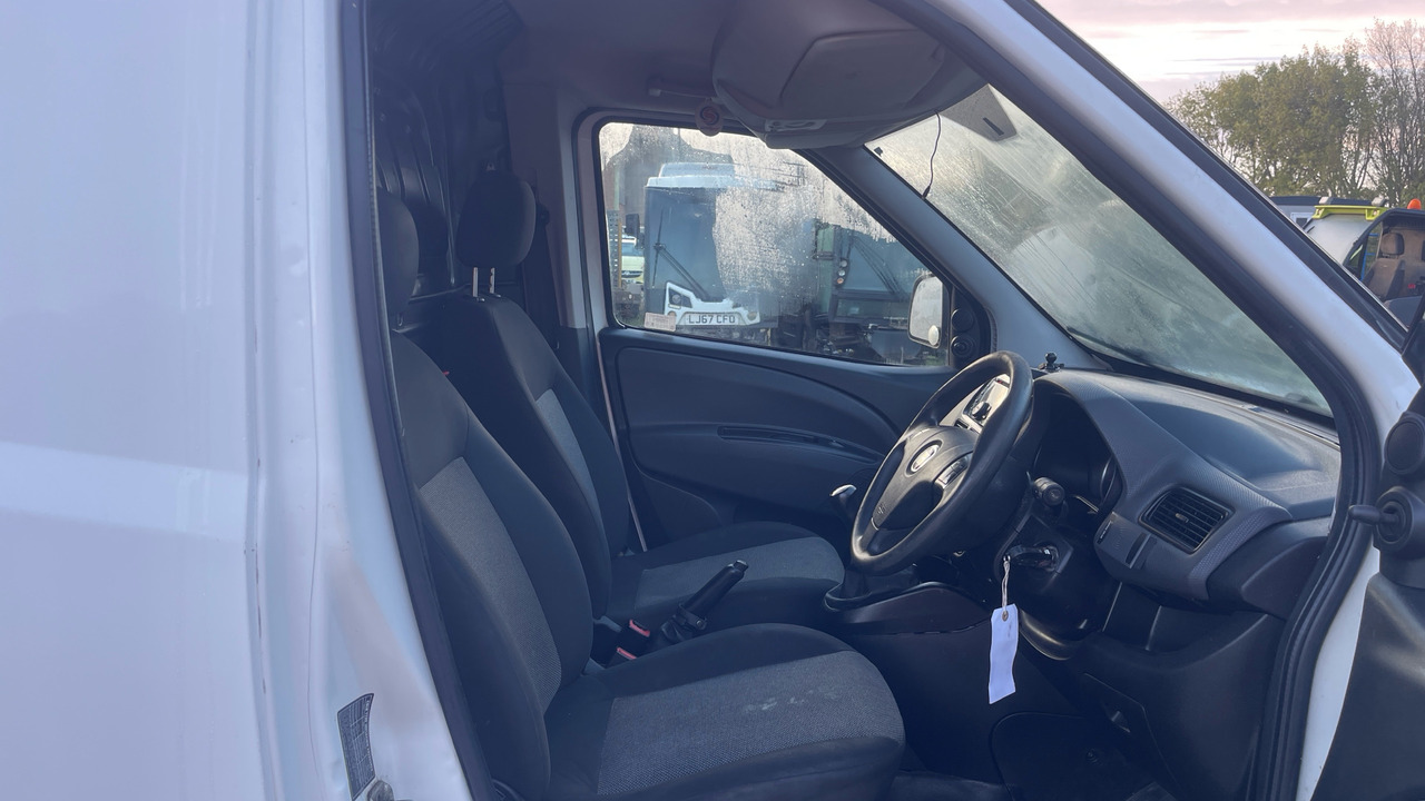 Fiat Doblo CARGO 1.3 MULTIJET 95PS - Väike kaubik: pilt 5 Fiat Doblo CARGO 1.3 MULTIJET 95PS - Väike kaubik: pilt 5