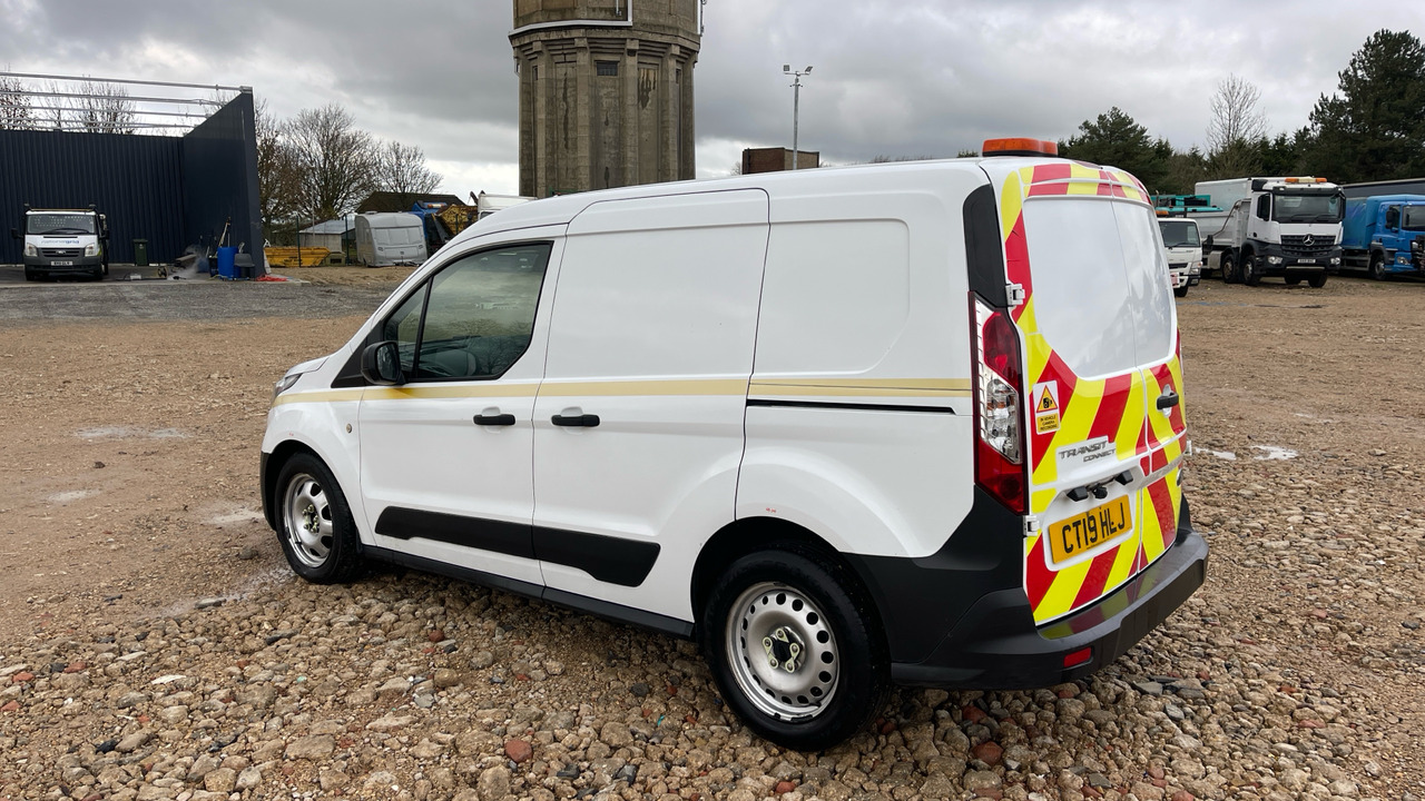 Ford Transit Connect 220 1.5 ECOBLUE 100PS - Väike kaubik: pilt 3 Ford Transit Connect 220 1.5 ECOBLUE 100PS - Väike kaubik: pilt 3