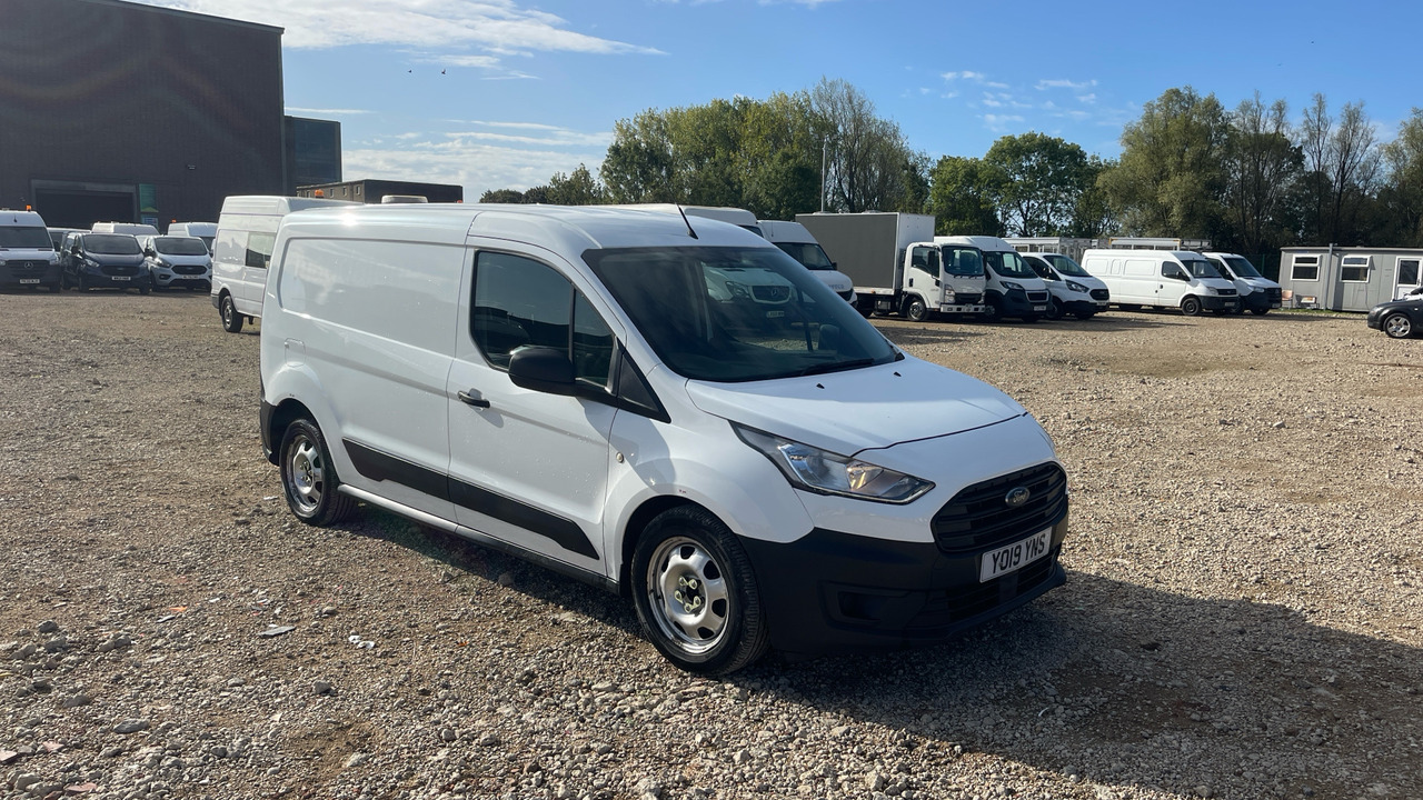 Ford Transit Connect 240 1.5 ECO BLUE 120PS - Väike kaubik: pilt 1 Ford Transit Connect 240 1.5 ECO BLUE 120PS - Väike kaubik: pilt 1