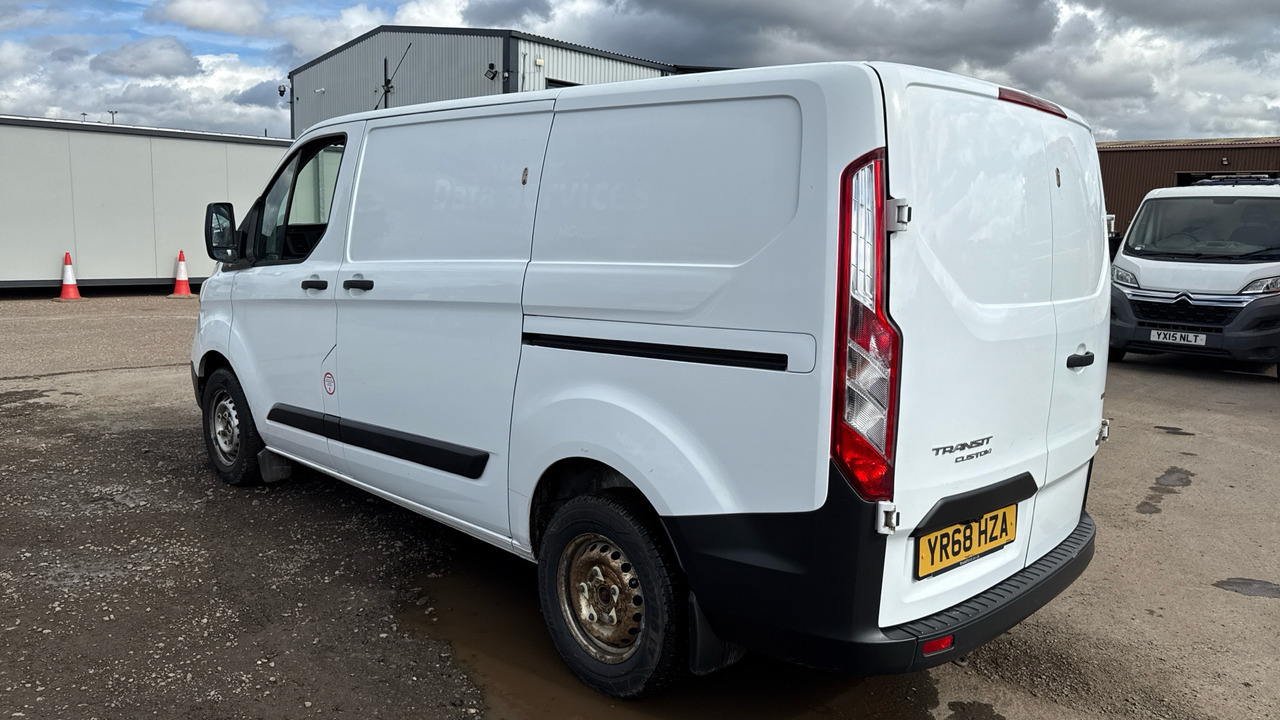 Ford Transit Custom 280 2.0 TDCI 105PS - Väike kaubik: pilt 3 Ford Transit Custom 280 2.0 TDCI 105PS - Väike kaubik: pilt 3