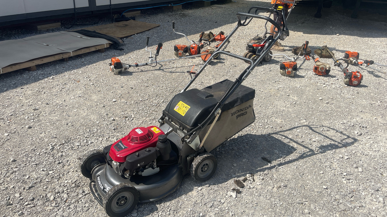 HONDA HRH 536 - Ehitusseade: pilt 4 HONDA HRH 536 - Ehitusseade: pilt 4