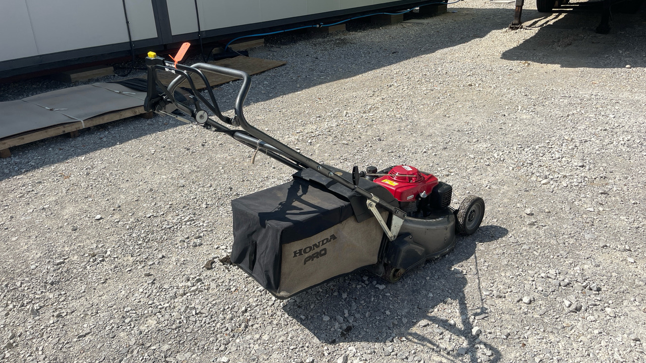 HONDA HRH 536 - Ehitusseade: pilt 3 HONDA HRH 536 - Ehitusseade: pilt 3