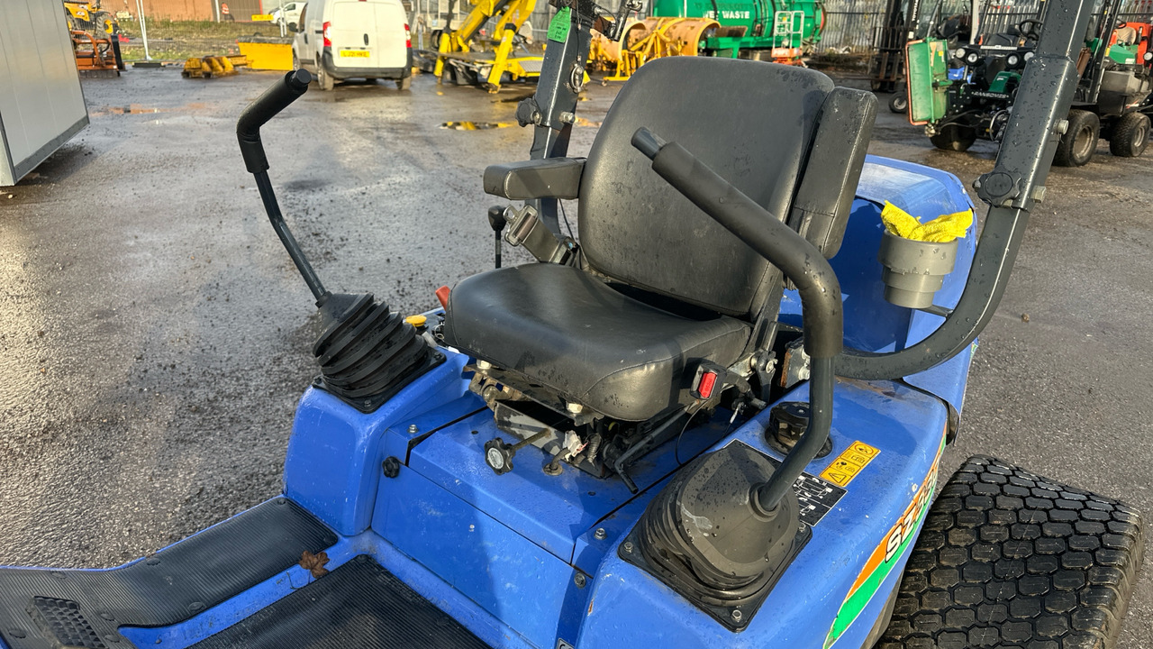 ISEKI SZ330 - Muruniiduk: pilt 5 ISEKI SZ330 - Muruniiduk: pilt 5