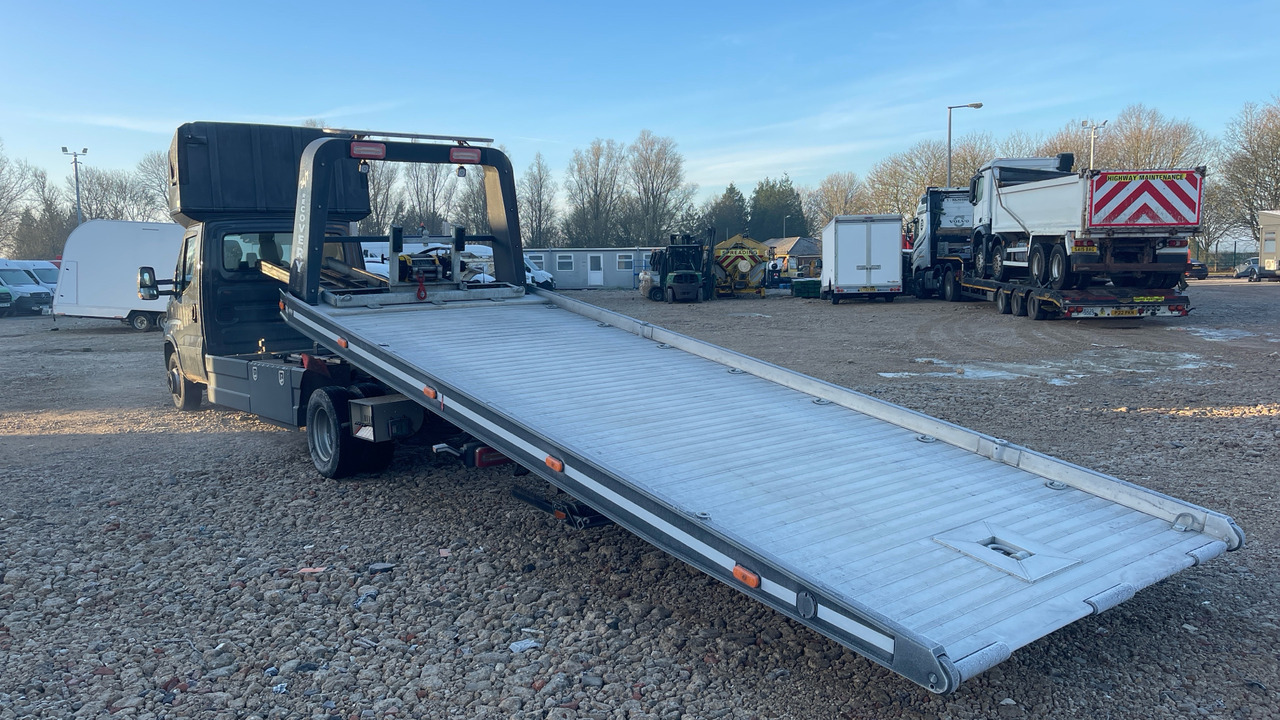 IVECO DAILY 3.0 70C18 - Puksiirauto: pilt 3 IVECO DAILY 3.0 70C18 - Puksiirauto: pilt 3