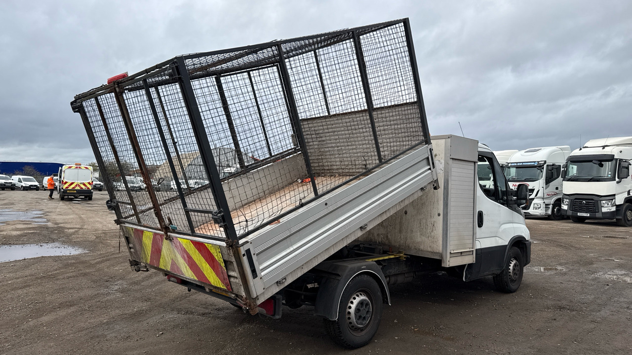 IVECO DAILY 35-120 2.3 4100 WB - Tarbesõiduk kallur: pilt 4 IVECO DAILY 35-120 2.3 4100 WB - Tarbesõiduk kallur: pilt 4