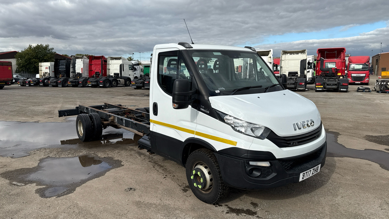 IVECO DAILY 72-180 - Kabiinišassiiga veoauto: pilt 1 IVECO DAILY 72-180 - Kabiinišassiiga veoauto: pilt 1