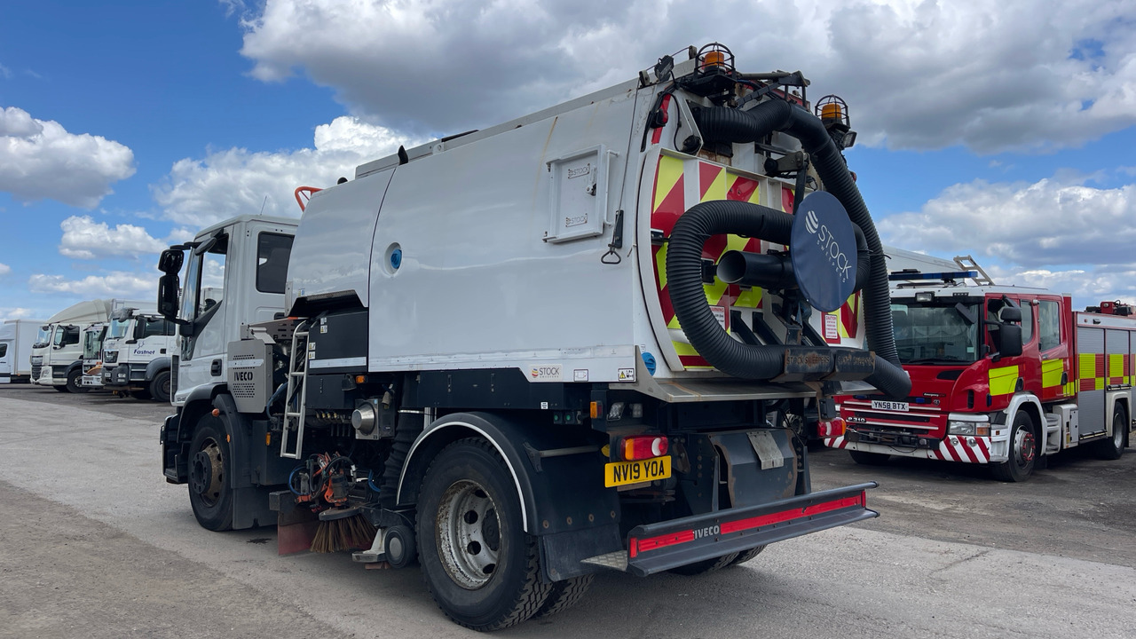 IVECO EUROCARGO 150-220 - Tänavapühkimismasin: pilt 3 IVECO EUROCARGO 150-220 - Tänavapühkimismasin: pilt 3