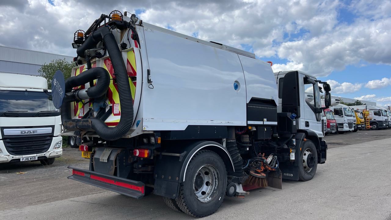 IVECO EUROCARGO 150-220 - Tänavapühkimismasin: pilt 4 IVECO EUROCARGO 150-220 - Tänavapühkimismasin: pilt 4