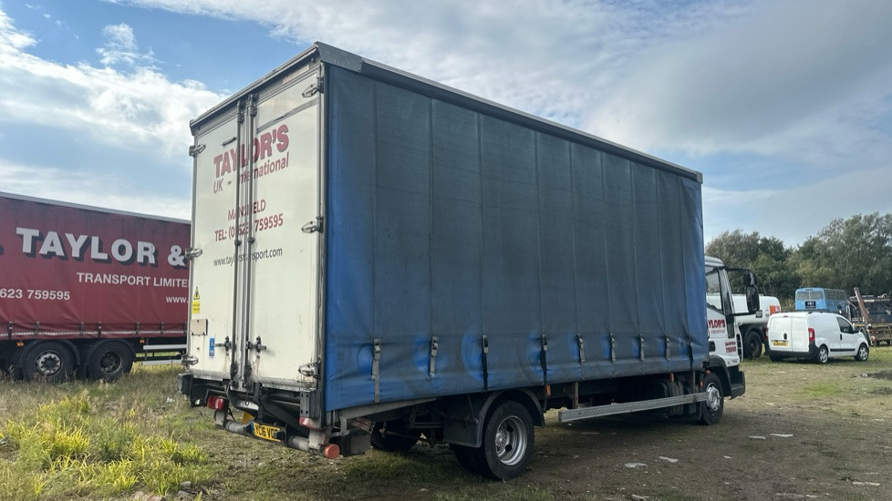 IVECO EUROCARGO  75E16 - Tent veoauto: pilt 4 IVECO EUROCARGO  75E16 - Tent veoauto: pilt 4