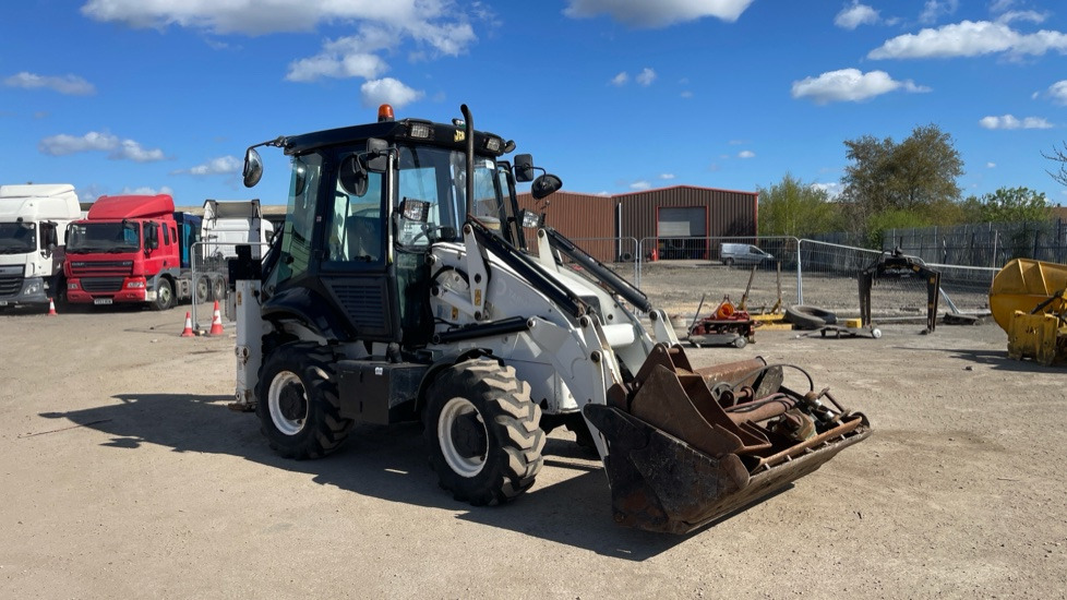 JCB 2CX SITE MASTER 4WS - Madelauto: pilt 2 JCB 2CX SITE MASTER 4WS - Madelauto: pilt 2