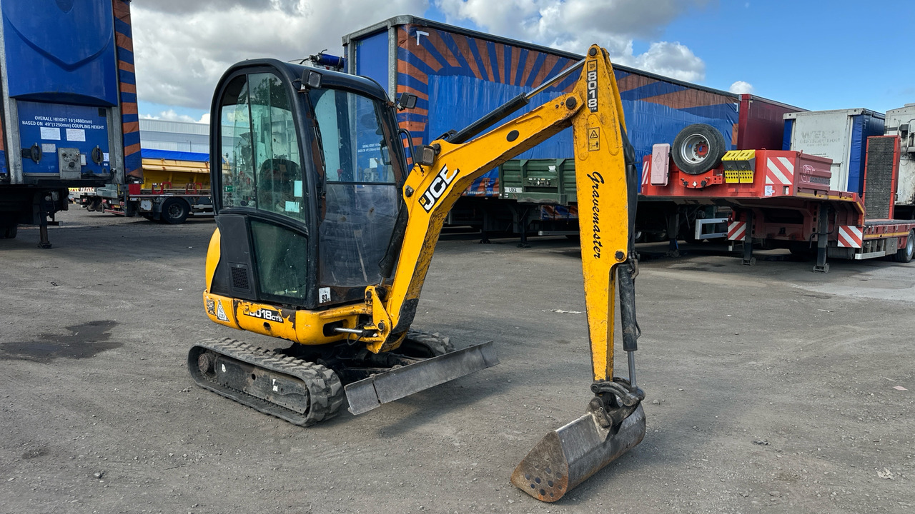 JCB 8018 CTS GRAVEMASTER - Miniekskavaator: pilt 1 JCB 8018 CTS GRAVEMASTER - Miniekskavaator: pilt 1