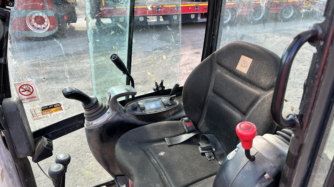 Miniekskavaator JCB 8018 CTS GRAVEMASTER: pilt 8