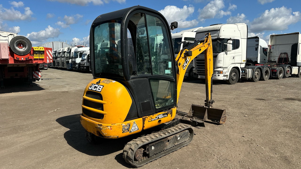 JCB 8018 CTS GRAVEMASTER - Miniekskavaator: pilt 4 JCB 8018 CTS GRAVEMASTER - Miniekskavaator: pilt 4