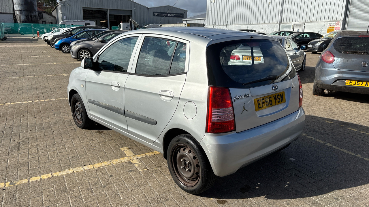 KIA PICANTO 1.0 ZAPP - Luukpära: pilt 3 KIA PICANTO 1.0 ZAPP - Luukpära: pilt 3