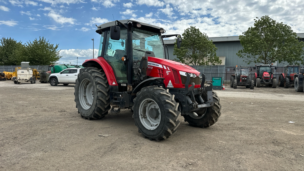 MASSEY FERGUSON 5612 DYNA 4 - Traktor: pilt 1 MASSEY FERGUSON 5612 DYNA 4 - Traktor: pilt 1