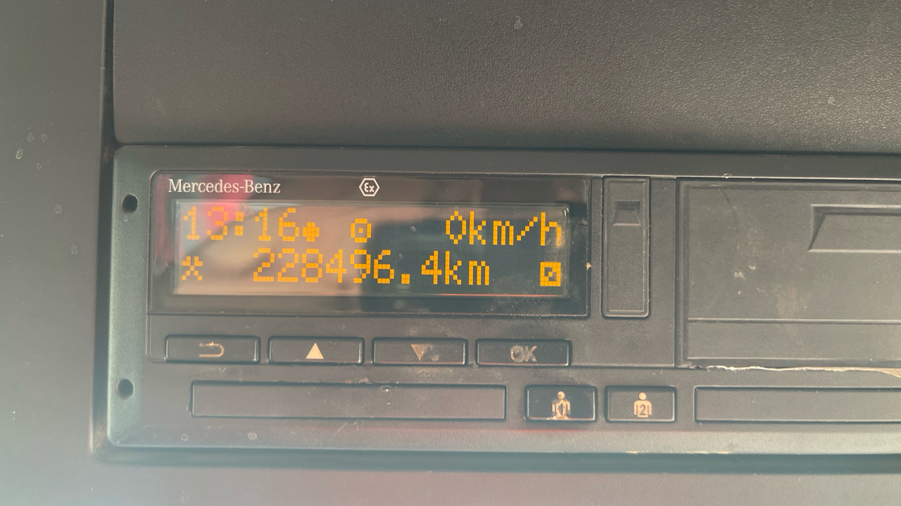 Kallurauto, Kraanaga veoauto MERCEDES-BENZ AROCS: pilt 9