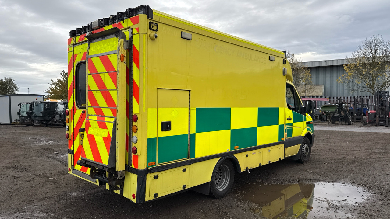 MERCEDES-BENZ SPRINTER 519 CDI - Kiirabiauto: pilt 4 MERCEDES-BENZ SPRINTER 519 CDI - Kiirabiauto: pilt 4