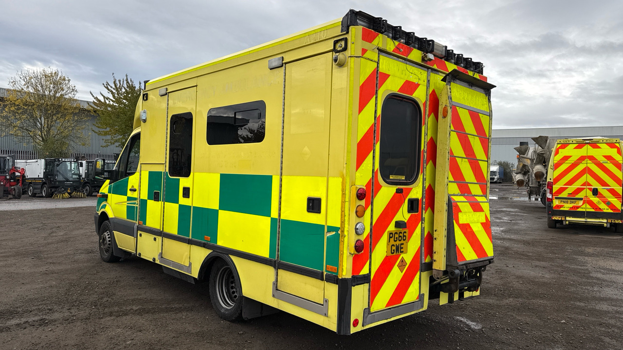 MERCEDES-BENZ SPRINTER 519 CDI - Kiirabiauto: pilt 3 MERCEDES-BENZ SPRINTER 519 CDI - Kiirabiauto: pilt 3