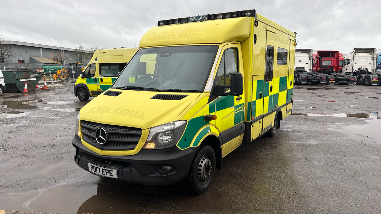 MERCEDES-BENZ SPRINTER 519 CDI - Kiirabiauto: pilt 2 MERCEDES-BENZ SPRINTER 519 CDI - Kiirabiauto: pilt 2