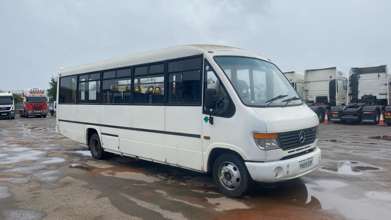 MERCEDES-BENZ VARIO 0 813 PLAXTON CHEETAH - Väikebuss, Mikrobuss: pilt 1 MERCEDES-BENZ VARIO 0 813 PLAXTON CHEETAH - Väikebuss, Mikrobuss: pilt 1