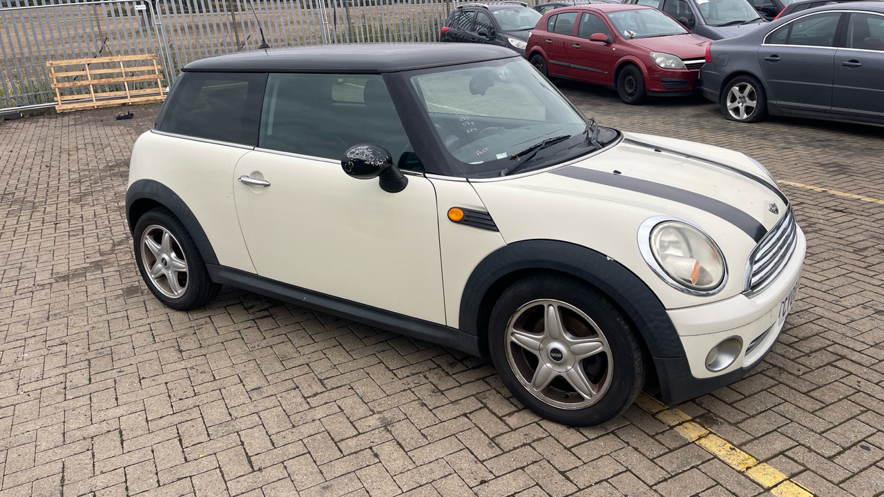 MINI COOPER - Luukpära: pilt 1 MINI COOPER - Luukpära: pilt 1