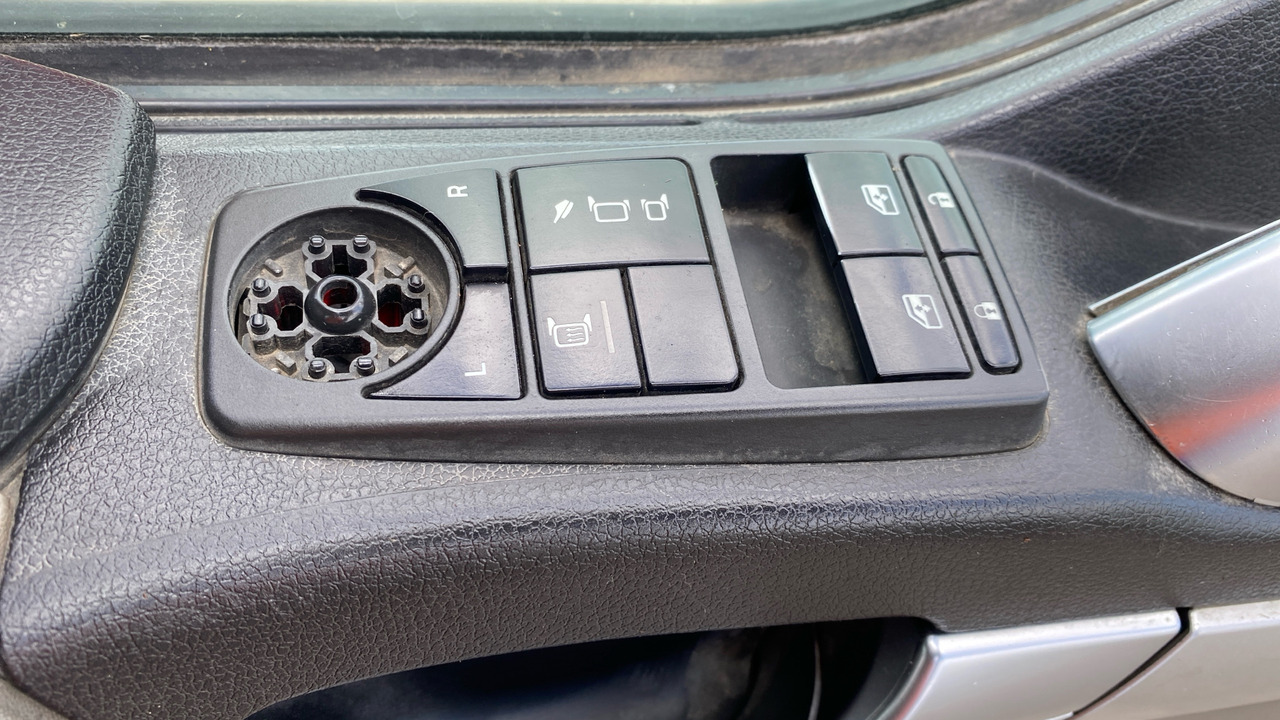 Madelveok/ Platvormveok, Kraanaga veoauto Man TGM 18.250: pilt 17
