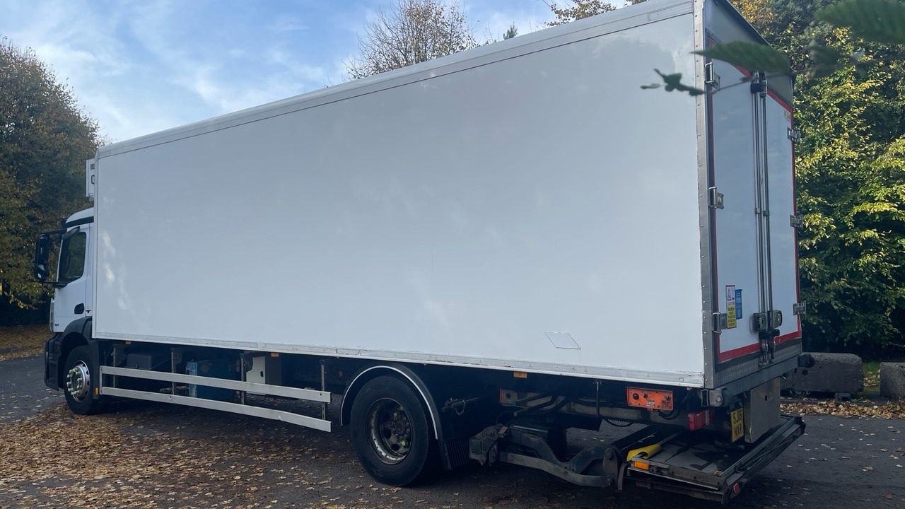 Mercedes-Benz Antos 1827 - Külmutiga veoauto: pilt 3 Mercedes-Benz Antos 1827 - Külmutiga veoauto: pilt 3