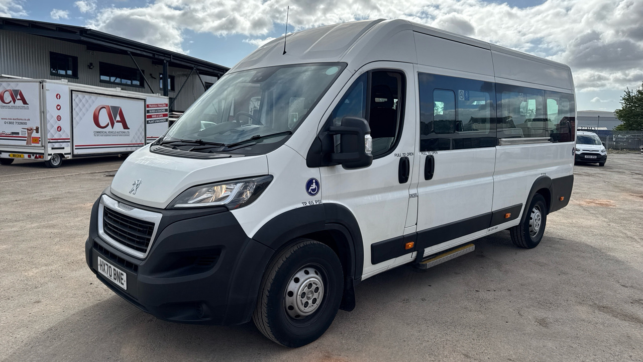 PEUGEOT BOXER 440 2.2 BlueHDi H2 L4 S Window Van 140ps - Väikebuss, Mikrobuss: pilt 2 PEUGEOT BOXER 440 2.2 BlueHDi H2 L4 S Window Van 140ps - Väikebuss, Mikrobuss: pilt 2