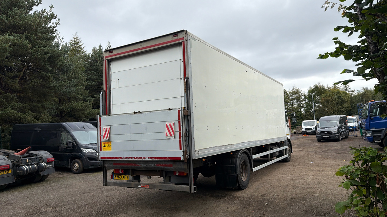 RENAULT MIDLUM 270 - Kasti veoauto: pilt 4 RENAULT MIDLUM 270 - Kasti veoauto: pilt 4