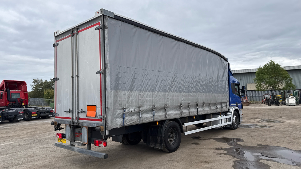 SCANIA P 230 - Tent veoauto: pilt 4 SCANIA P 230 - Tent veoauto: pilt 4