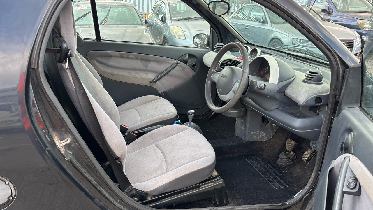 SMART FORTWO COUPE 50 - Luukpära: pilt 5 SMART FORTWO COUPE 50 - Luukpära: pilt 5