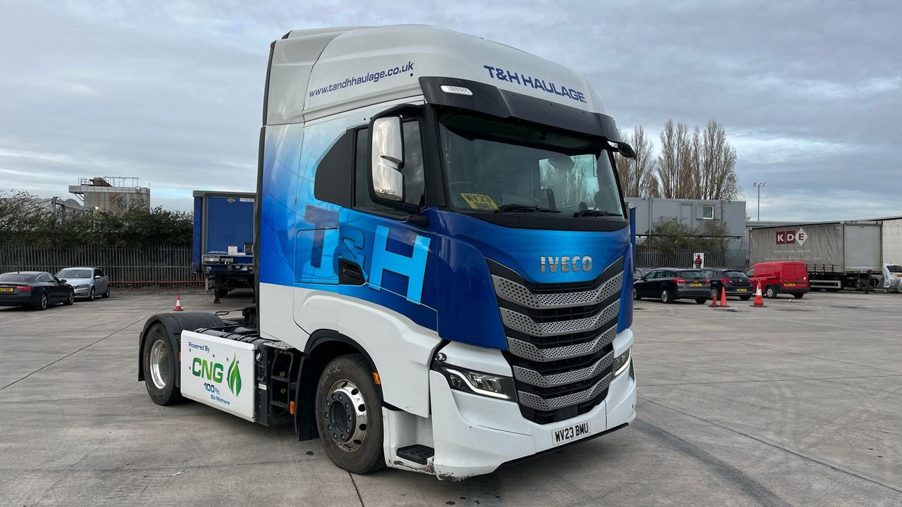 Iveco S-Way 460 - Sadulveok: pilt 1 Iveco S-Way 460 - Sadulveok: pilt 1