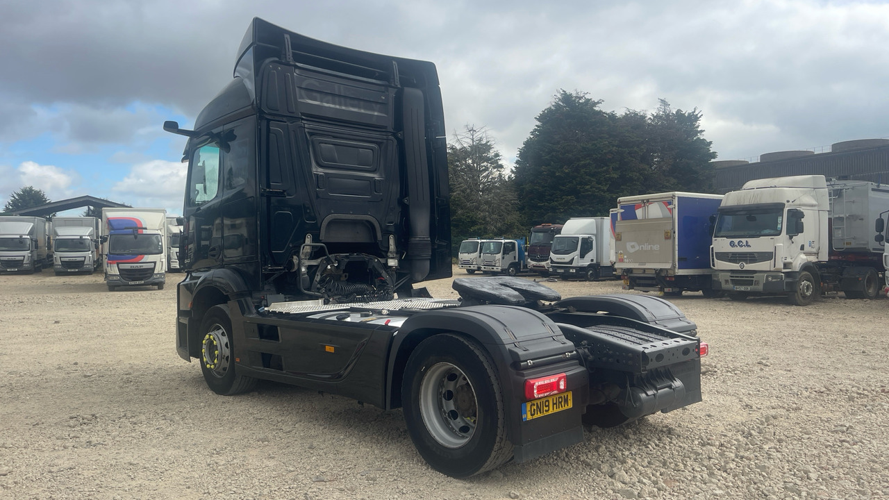MERCEDES-BENZ ACTROS 1843 - Sadulveok: pilt 3 MERCEDES-BENZ ACTROS 1843 - Sadulveok: pilt 3