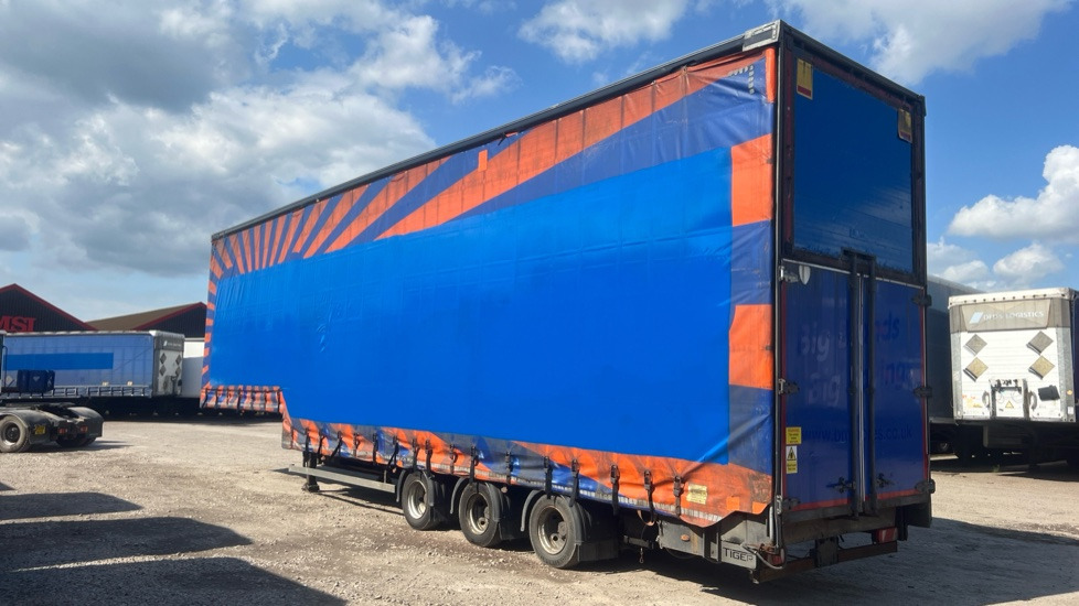 TIGER CURTAINSIDE - DOUBLE DECK - STEPFRAME - Tentpoolhaagis: pilt 5 TIGER CURTAINSIDE - DOUBLE DECK - STEPFRAME - Tentpoolhaagis: pilt 5