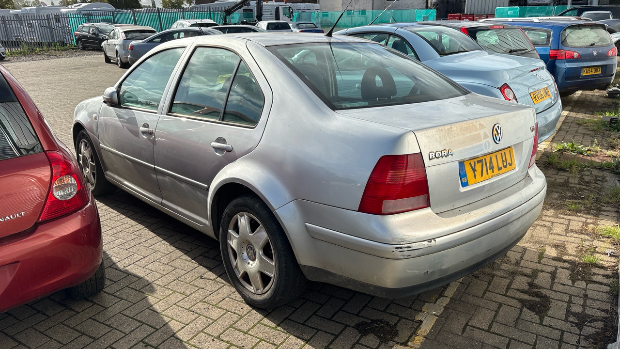 VOLKSWAGEN BORA 1.8 SE TDI - Luukpära: pilt 3 VOLKSWAGEN BORA 1.8 SE TDI - Luukpära: pilt 3