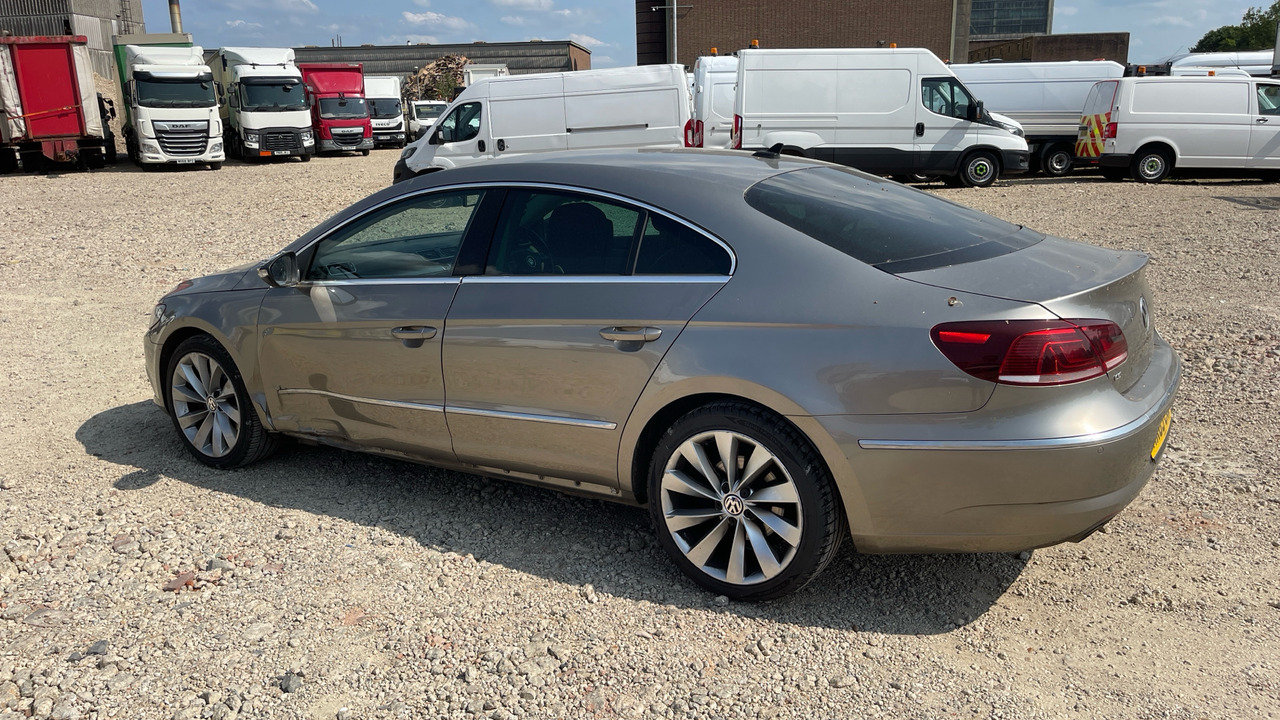 VOLKSWAGEN CC 2.0 TDI - Sedaan: pilt 3 VOLKSWAGEN CC 2.0 TDI - Sedaan: pilt 3
