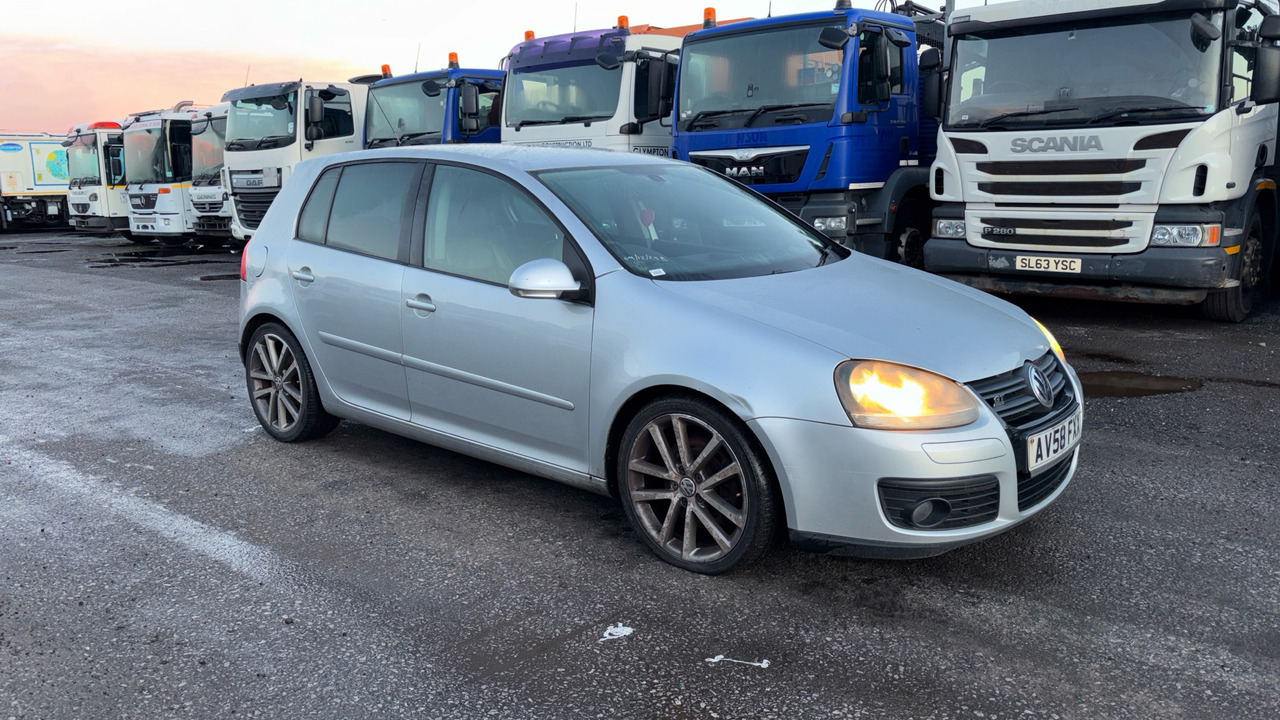 VOLKSWAGEN GOLF 2.0 GT Sport TDI 170 DPF - Luukpära: pilt 1 VOLKSWAGEN GOLF 2.0 GT Sport TDI 170 DPF - Luukpära: pilt 1