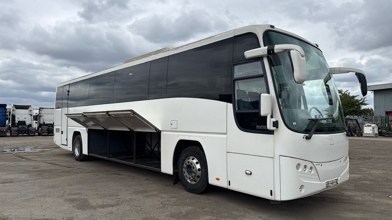 Volvo B9R PLAXTON PANTHER - Kaugsõidu buss: pilt 1 Volvo B9R PLAXTON PANTHER - Kaugsõidu buss: pilt 1