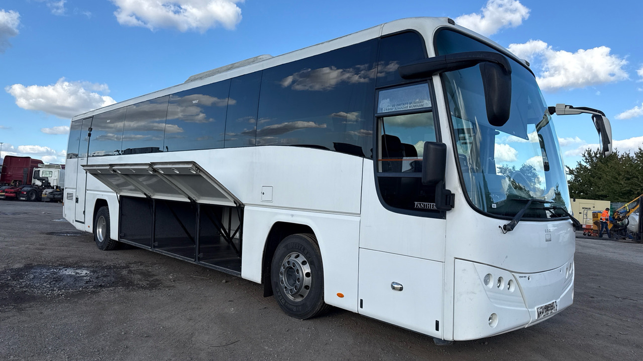 Volvo B9R PLAXTON PANTHER - Kaugsõidu buss: pilt 1 Volvo B9R PLAXTON PANTHER - Kaugsõidu buss: pilt 1