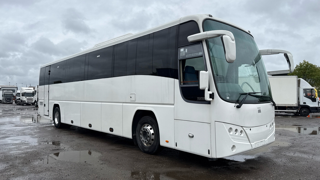 Volvo PLAXTON PANTHER B9R - Kaugsõidu buss: pilt 1 Volvo PLAXTON PANTHER B9R - Kaugsõidu buss: pilt 1
